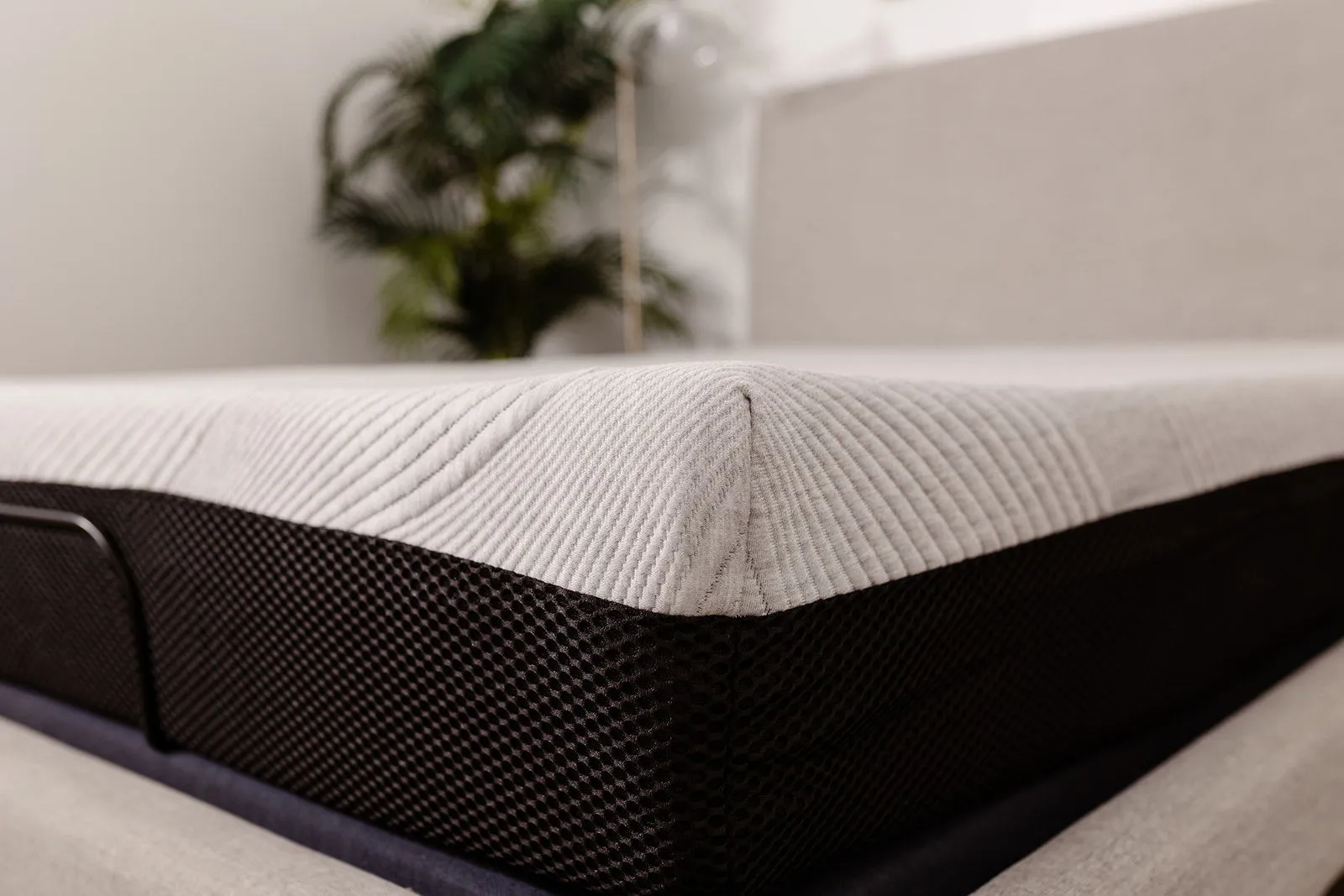 12" Comfort Series Soft Gel Memory Foam Tight Top Mattress by Couch.com