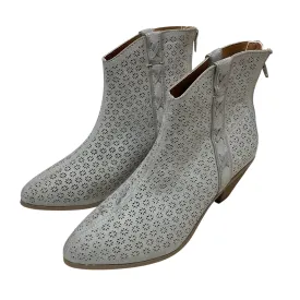 Boots Ankle Heels By Cato In Tan, Size:7