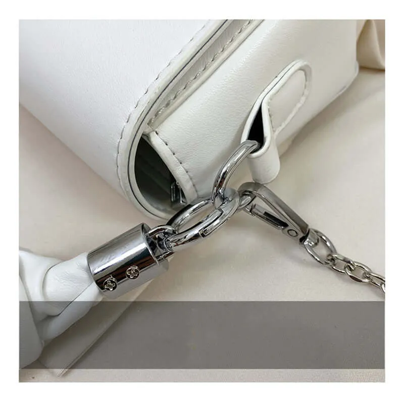 Chain bag mini single-shoulder small square bag, a stylish accessory in a compact design