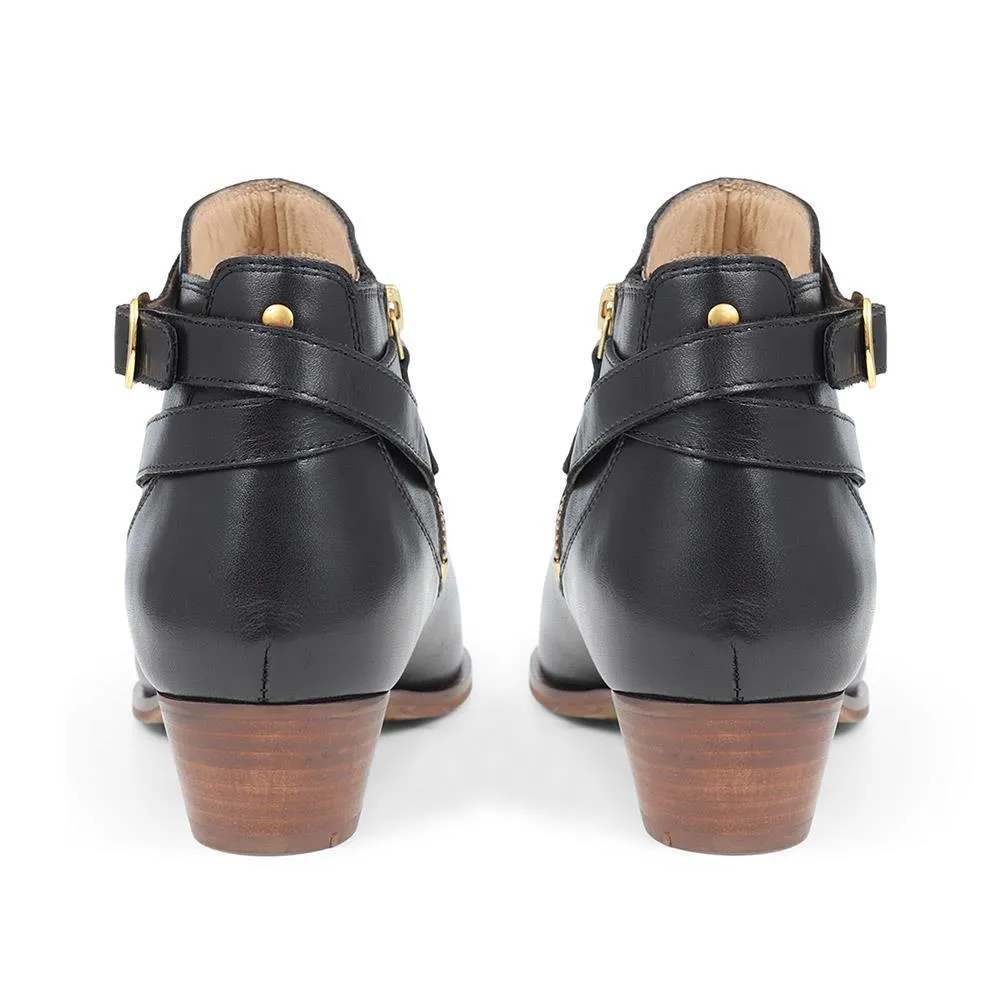 FAIRLOP Leather Heeled Ankle Boots - FAIRLOP / 324 289