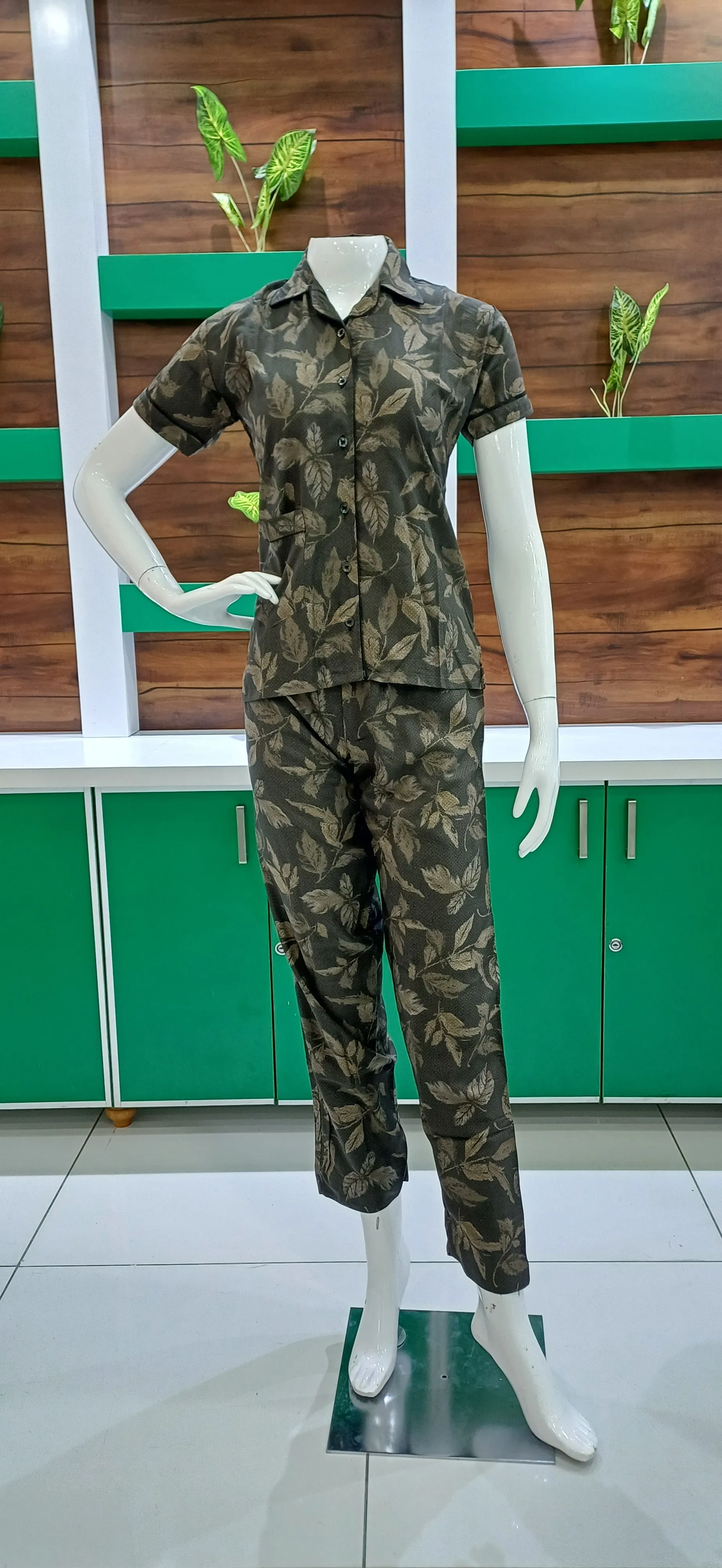 MANGAI Premium RAYON Printed Stylish Collar Night Suits | Stylish Print's All Over | Top & Bottom Set | Half Sleeve | Trendy Night Suits for Stylish Women's  (RCNS-CLR)