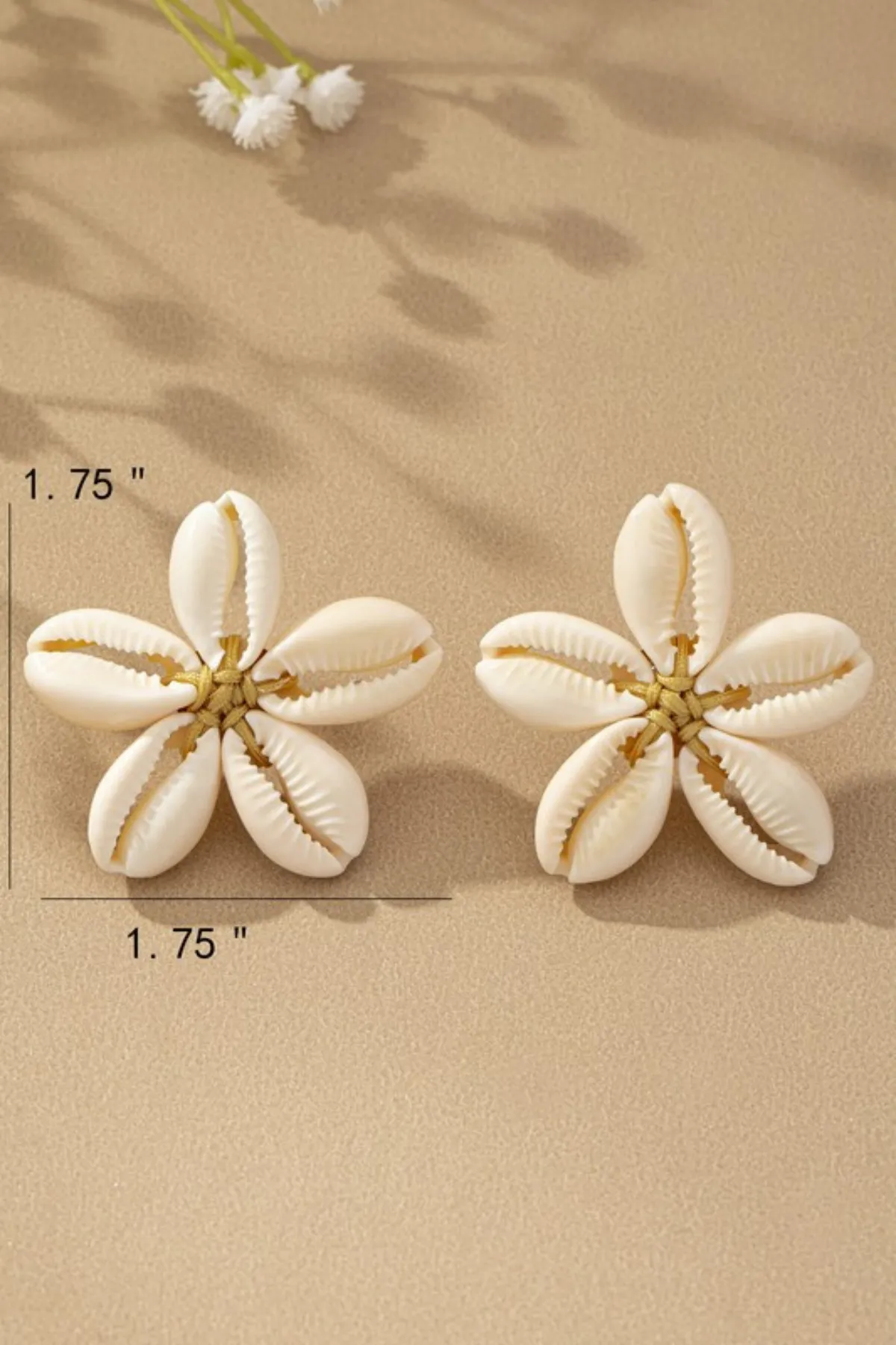 PUKA FLEUR STATEMENT EARRING