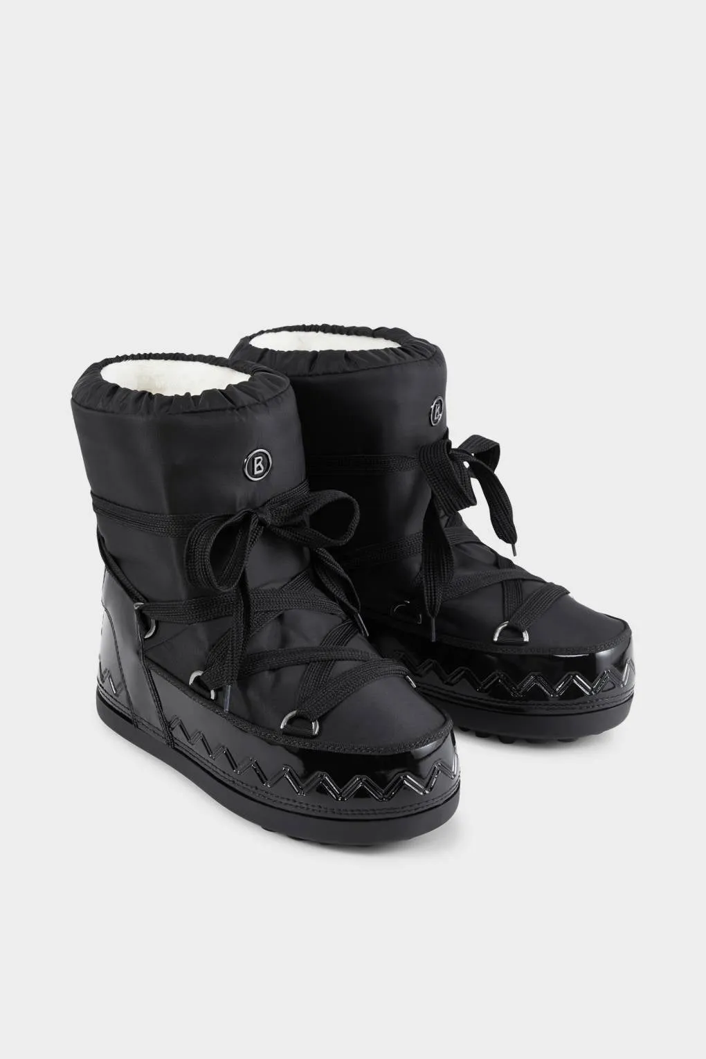 Trois Vallees 22 - Black